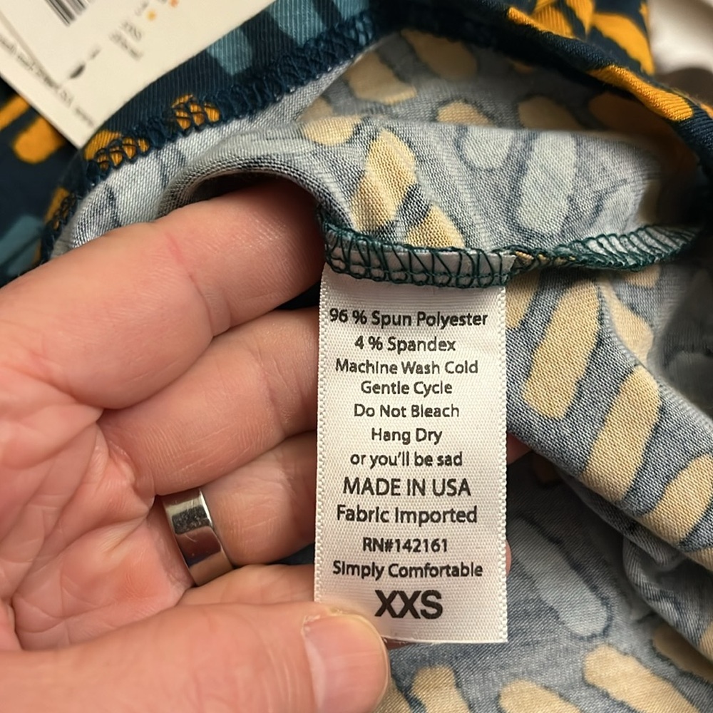 XXS Lularoe Randy tee - Picture 4 of 4